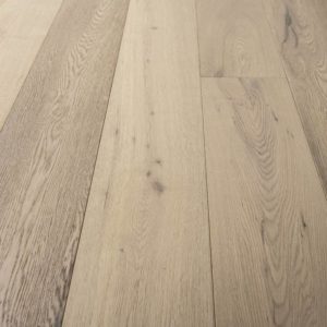 Wildwood Antique White Oak Dublin Engineered Wood Swatch